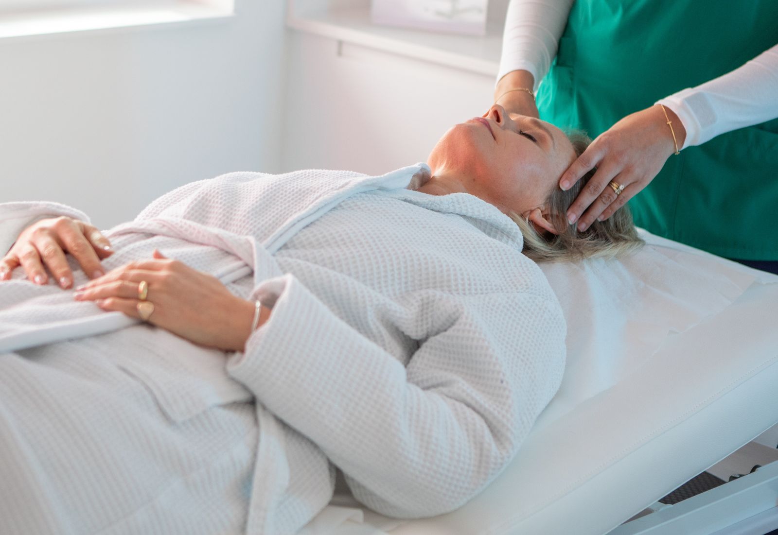A treatment in one of the clinic’s rooms