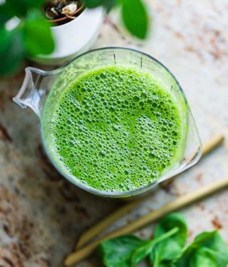 Healthy green vegetable drink | Meyer Clinic